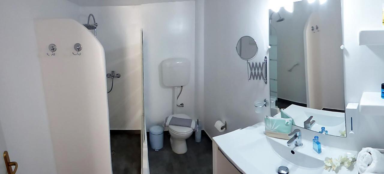 Tasoula Guest House Adamantas  Exterior foto